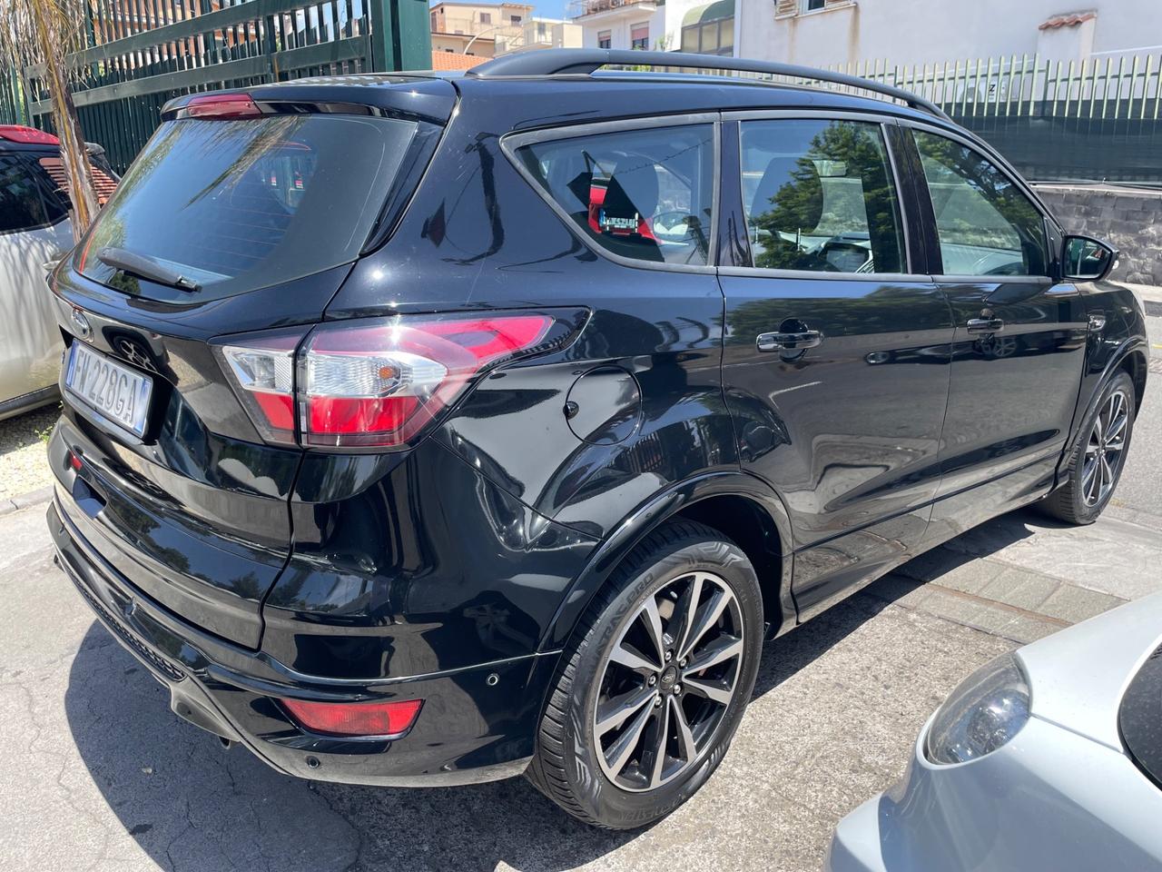 Ford Kuga 1.5 EcoBoost 120 CV S&S 2WD ST-Line