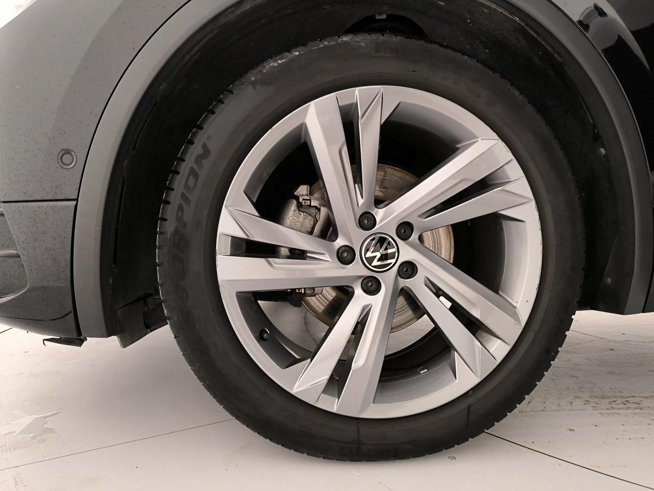 Volkswagen Tiguan 2.0 tdi r-line 150cv dsg