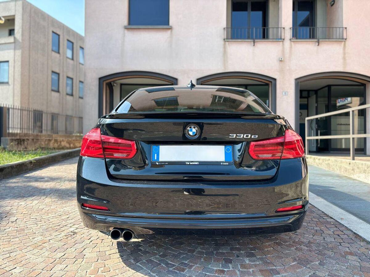 BMW Serie 3 Berlina 330e Luxury auto