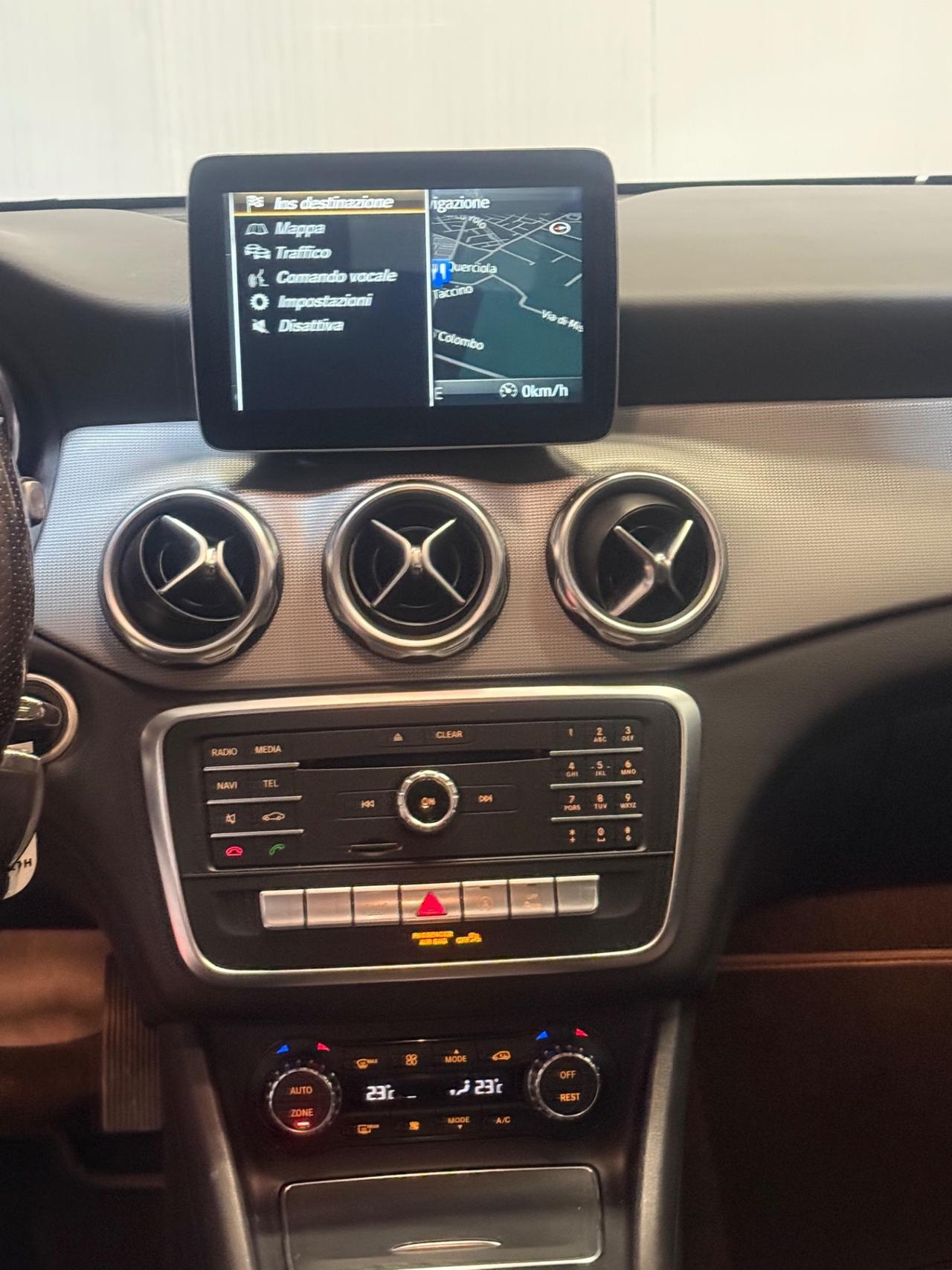 Mercedes-benz GLA 200 d Automatic Premium