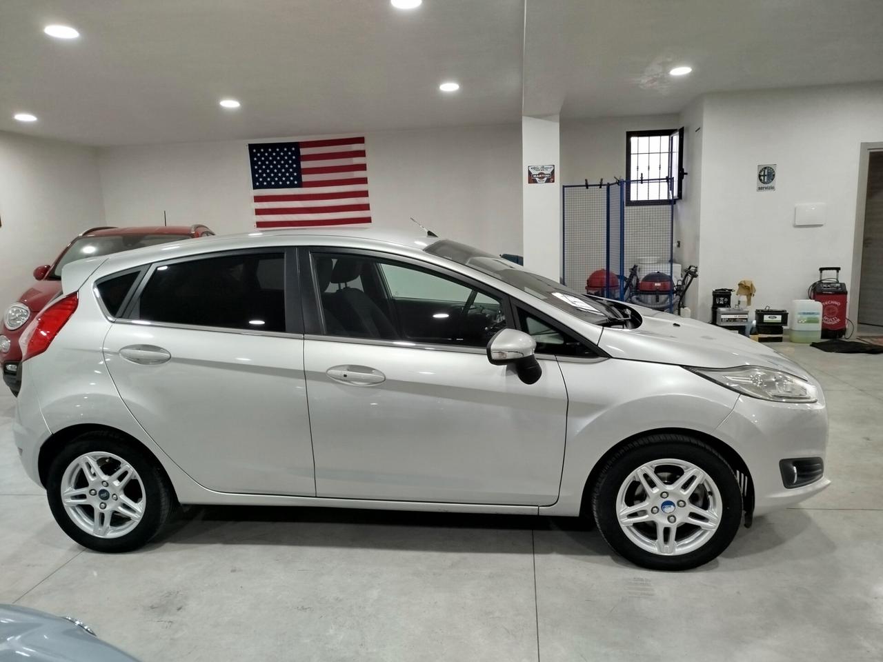 Ford Fiesta 1.2 60CV 5 porte Titanium