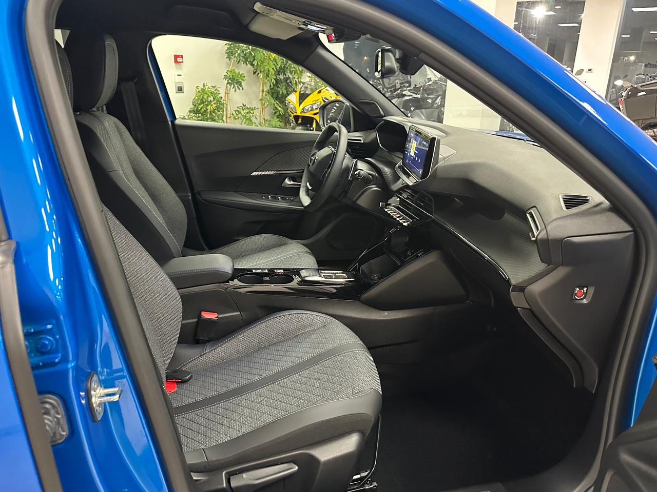 Peugeot 2008 PureTech 130 S&S EAT8 Allure - 2024