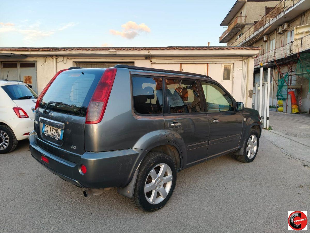 NISSAN - X-Trail - 2.2 dCi Elegance