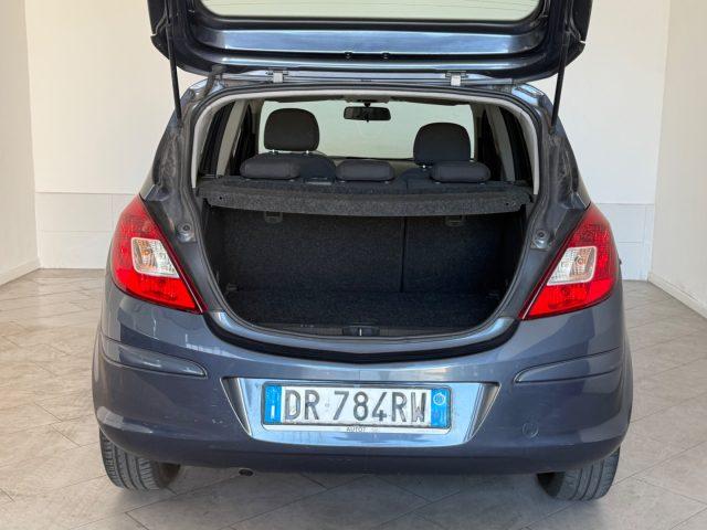OPEL Corsa 1.2 5 porte Cosmo