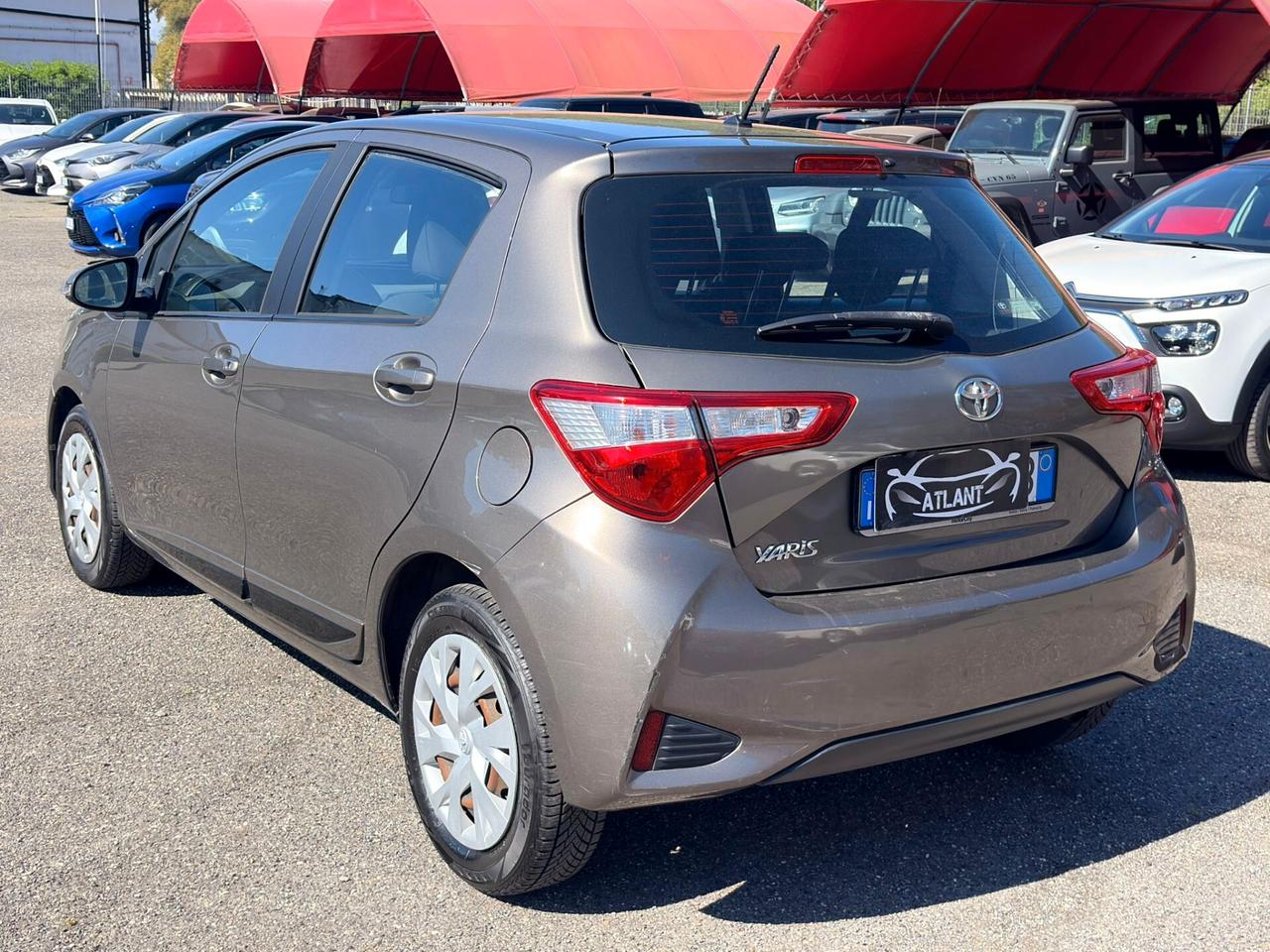 Toyota Yaris 1.0 5 porte Active