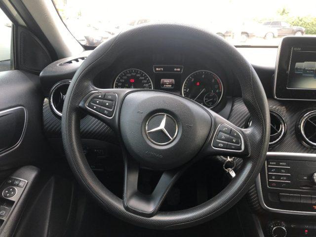 MERCEDES-BENZ GLA 180 d Executive