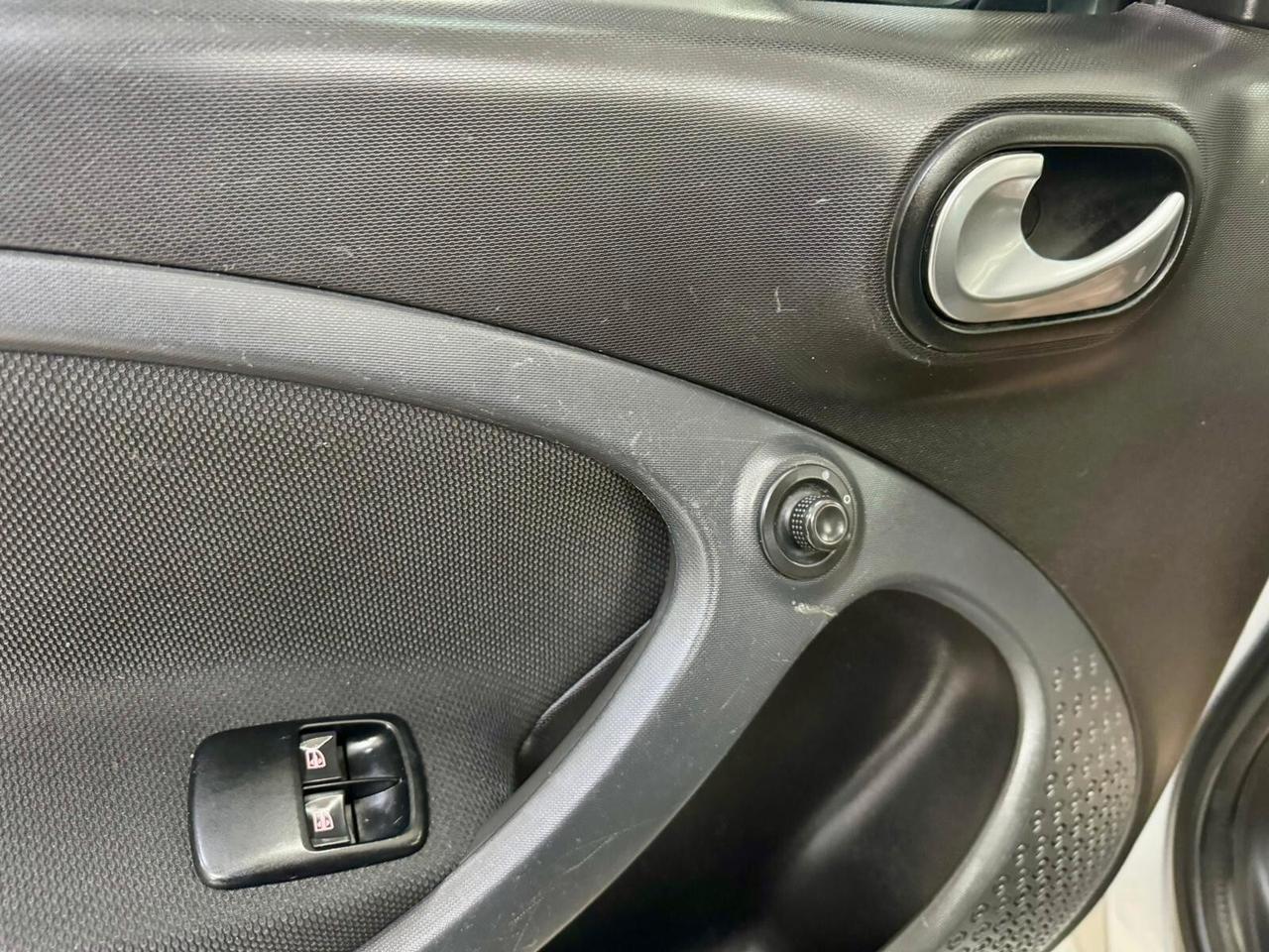 Smart ForFour 1.0 71cv GPL Twinamic Brabus 2017