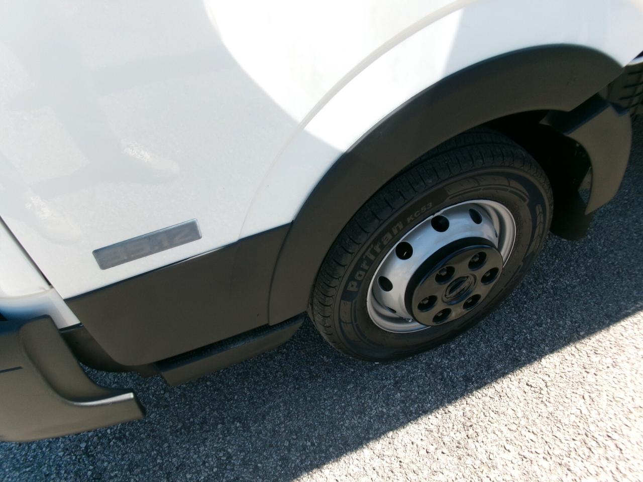 Nissan Cabstar NT400 35-12 2.5 120CV E5 RIBALTABILE TRILAT 134000 KM TAGLIANDATO