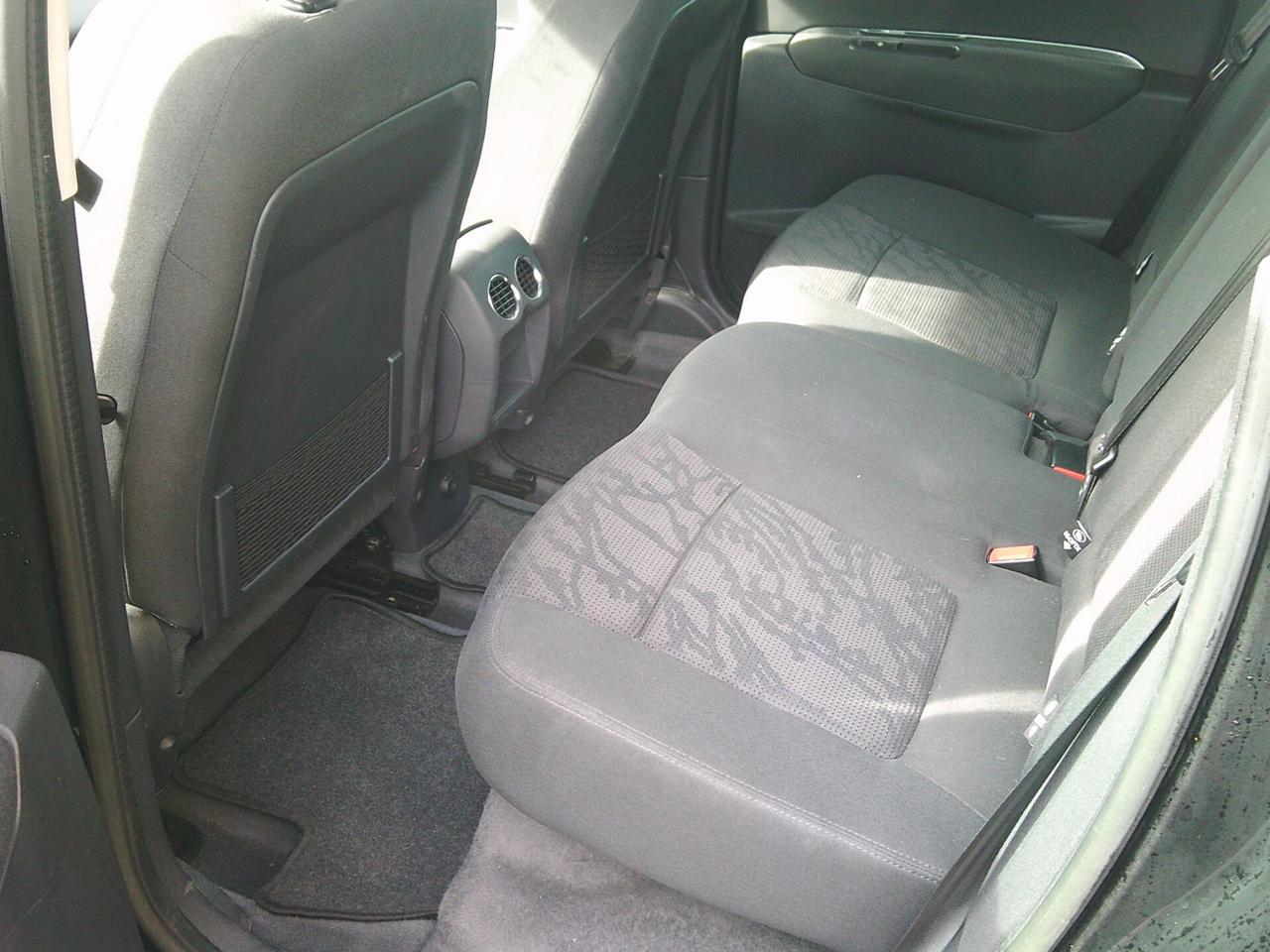 Peugeot 3008 2.0 HDi 163CV aut. Business