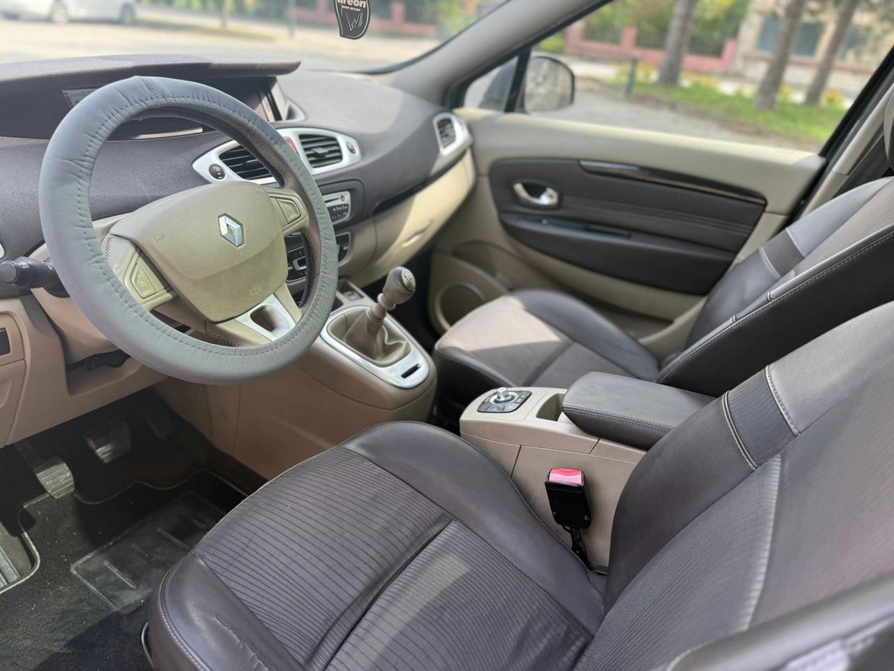 Renault Scenic Scénic X-Mod 1.5 dCi 110CV Dynamique