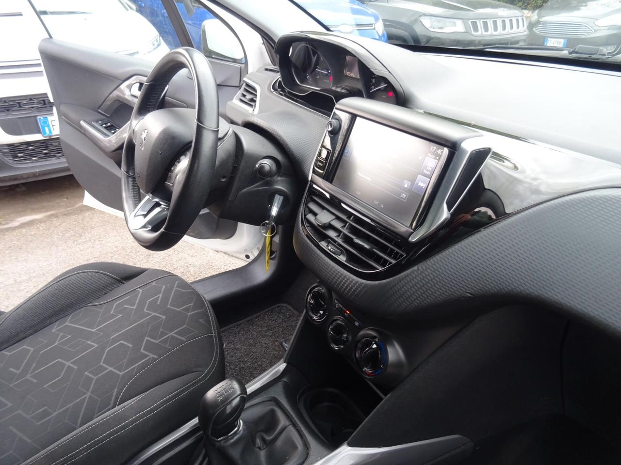 Peugeot 2008 PureTech 82 Active OK NEOPATENTATI