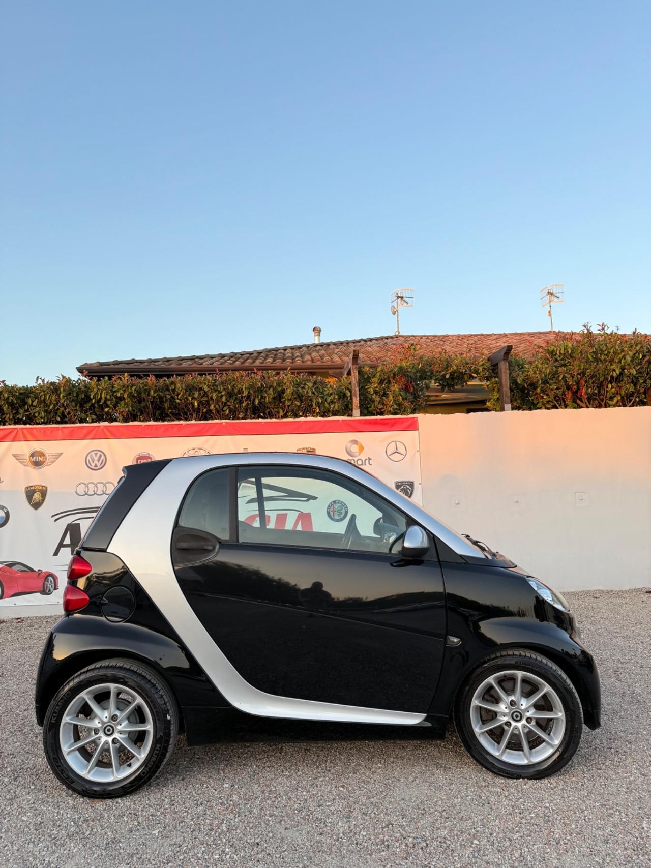 Smart ForTwo 1000 52 kW MHD coupé passion