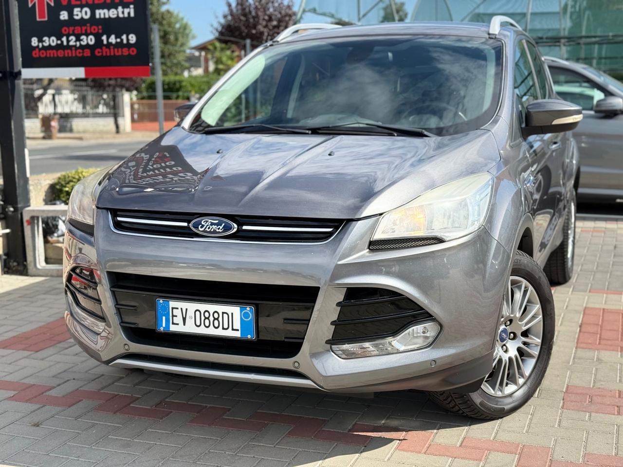 Ford Kuga 2.0 TDCI 140 CV 4WD Titanium