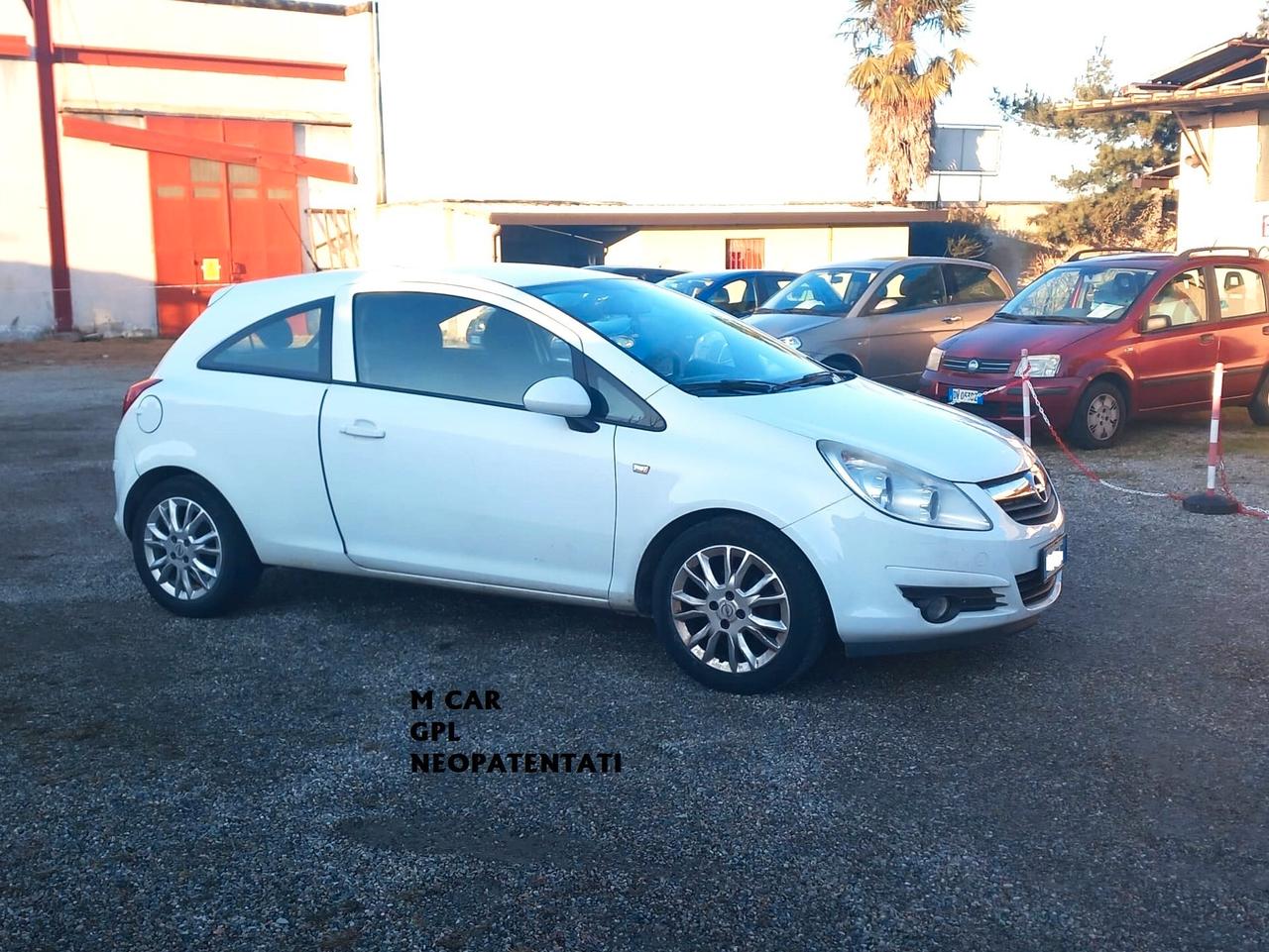 Opel Corsa 1.2 80CV 3 porte GPL-TECH Enjoy