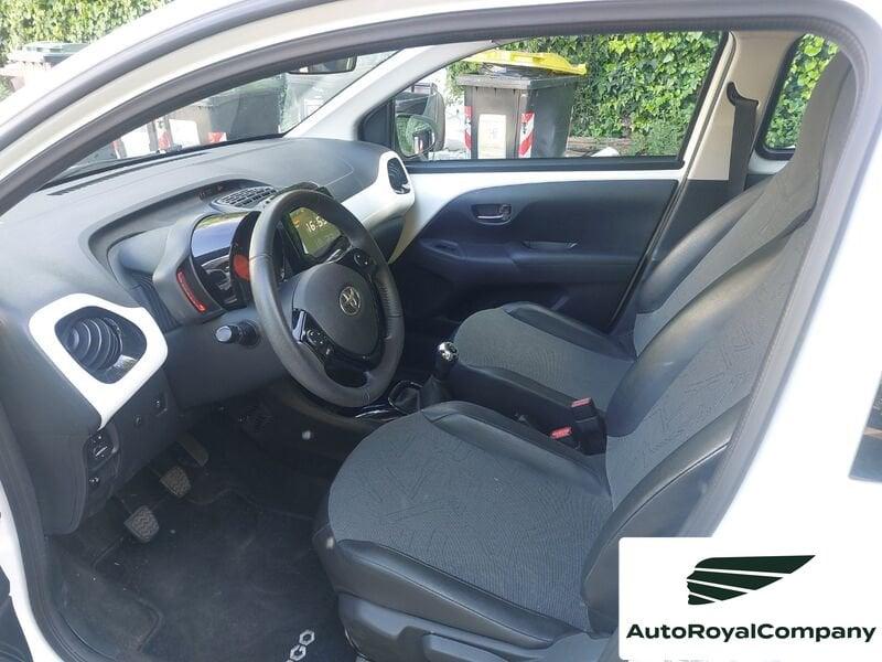 Toyota Aygo 1.0 VVT-i x-wave km 11600