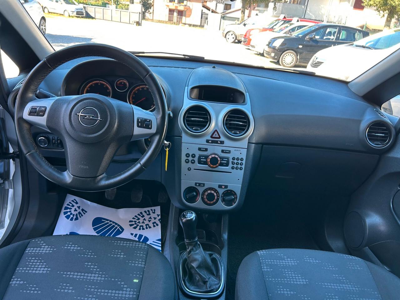 Opel Corsa 1.2 5 porte - NEOPATENTATI