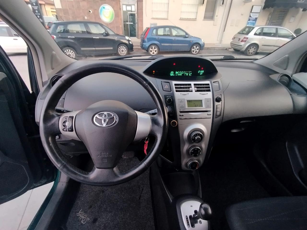 Toyota Yaris 1.4 D-4D 5 porte Sol