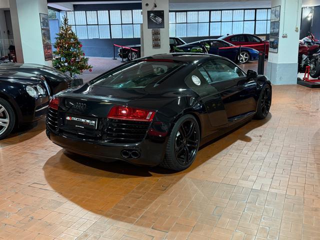 AUDI R8 4.2 V8 FSI Quattro-Tagliandi Audi-Book Service