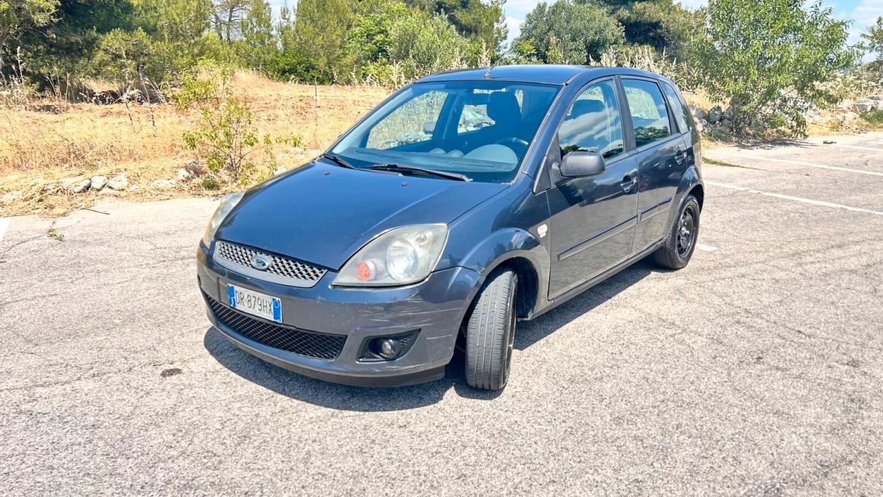 Ford Fiesta 1.4 TDCi 5p. Ghia