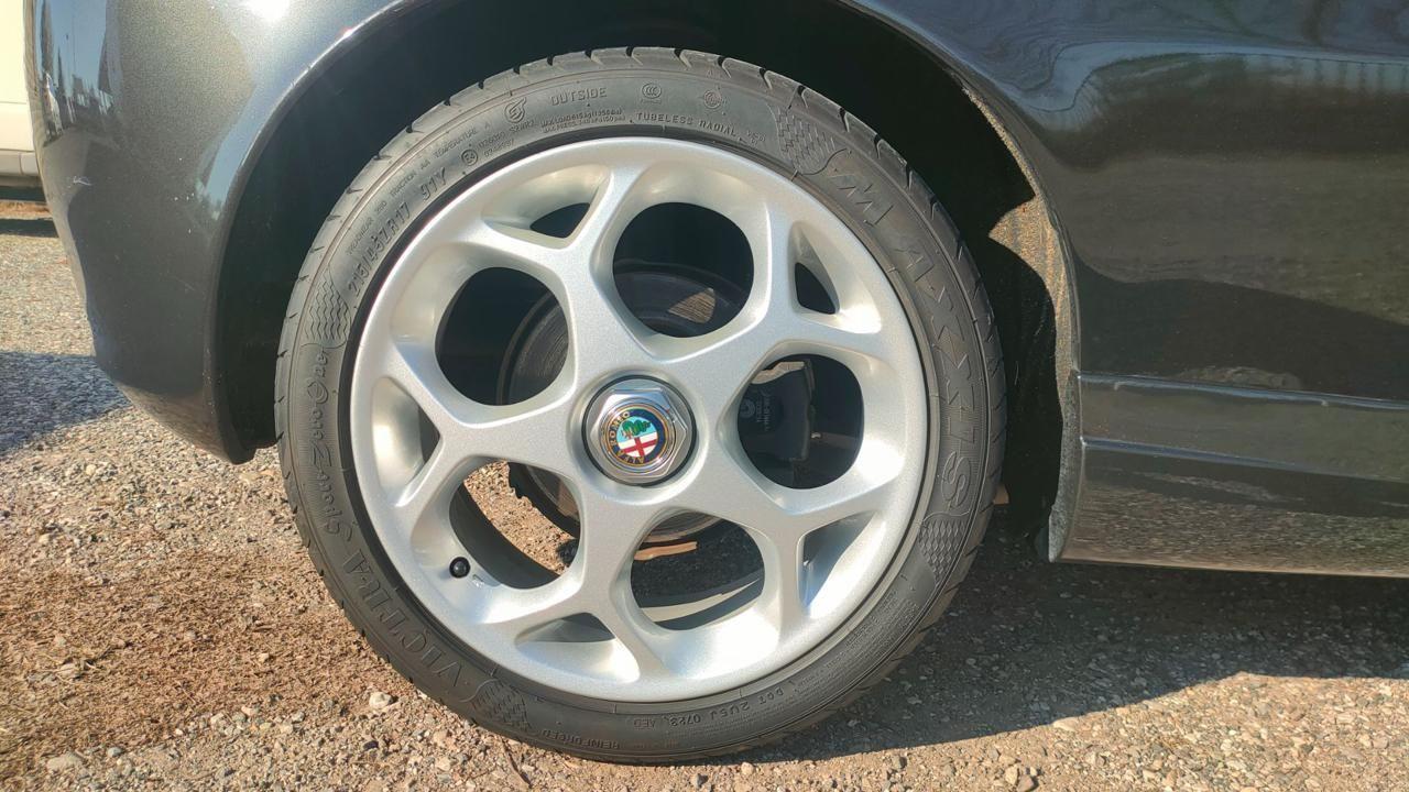 Alfa Romeo 147 2.0i 16V Twin Spark 150 CV 3p. Distinctive MANUALE