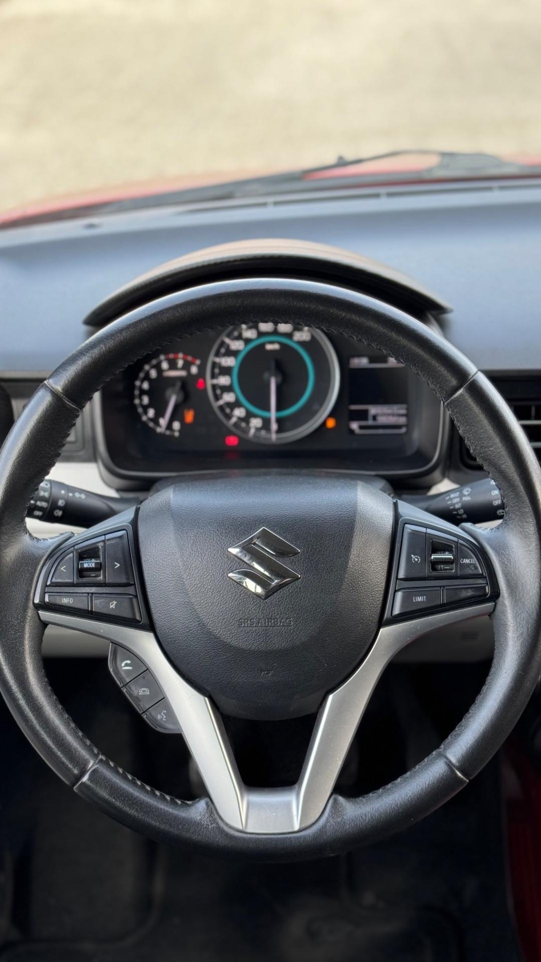 Suzuki Ignis 1.2 Hybrid Top