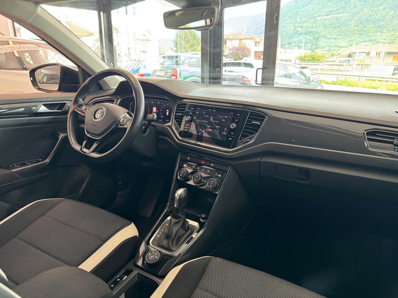 VOLKSWAGEN T-ROC 2.0cc 150CV 4X4 AUTOMATICO DSG