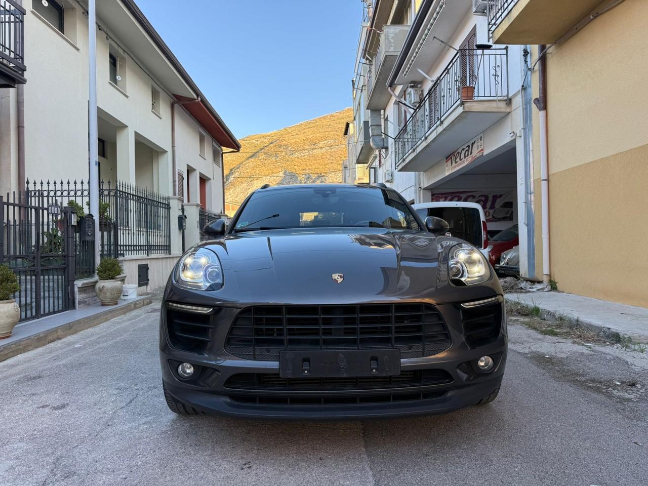 Porsche Macan 3.0 S tetto panoramico e gancio traino