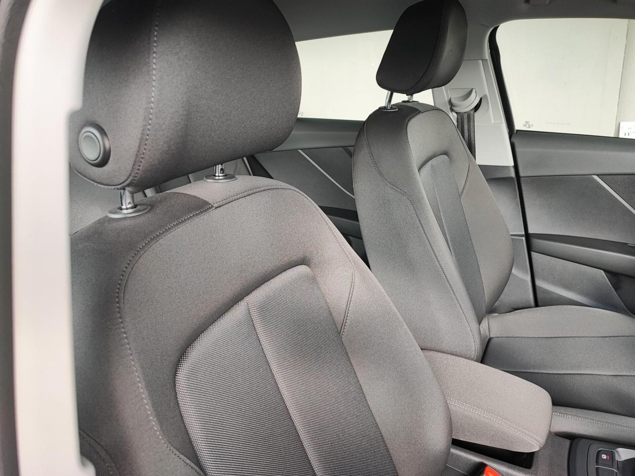 Audi Q2 30 TDI Business Design