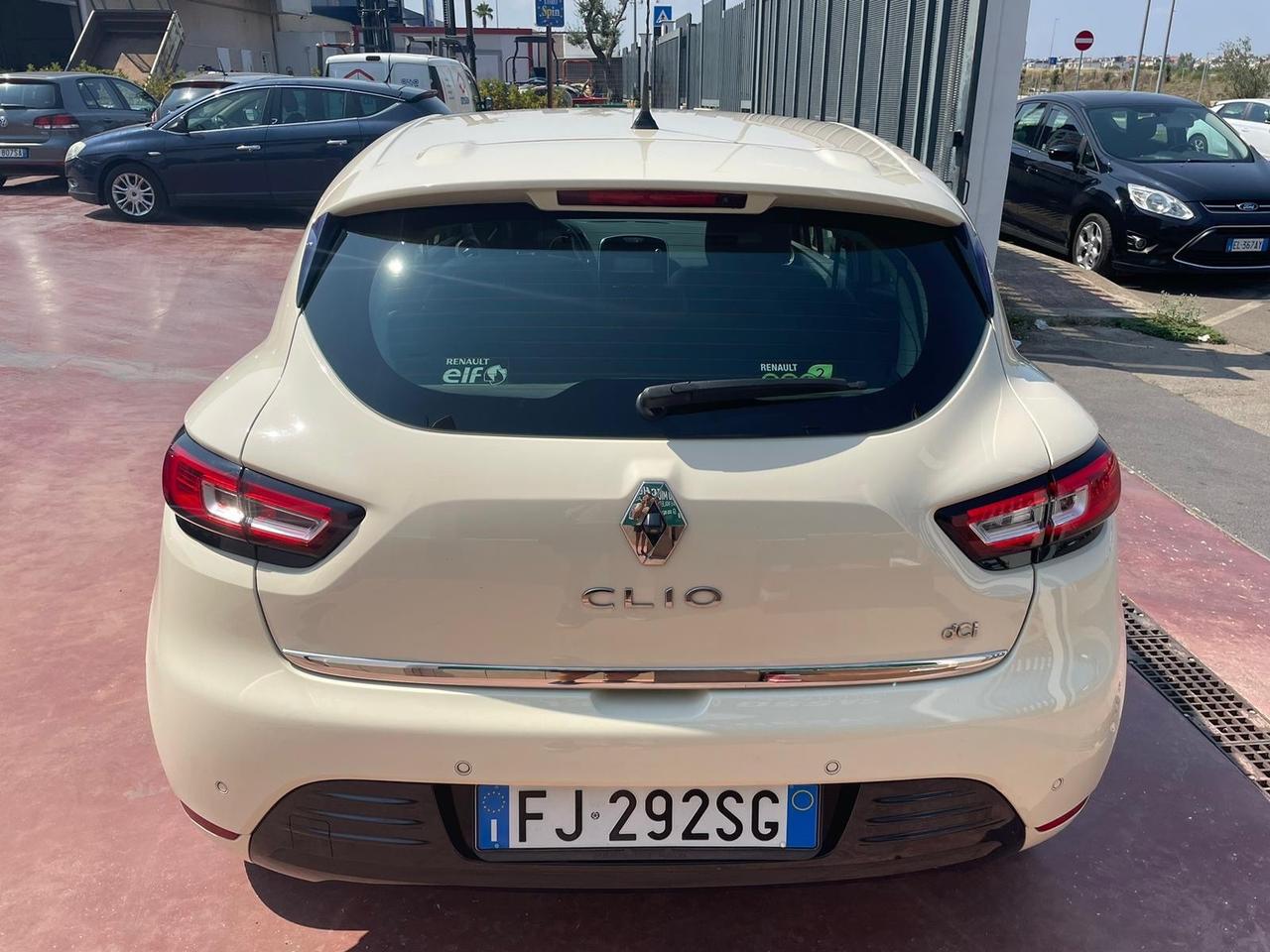 Renault Clio dCi 8V 90CV EDC Start&Stop 5 porte Energy Intens