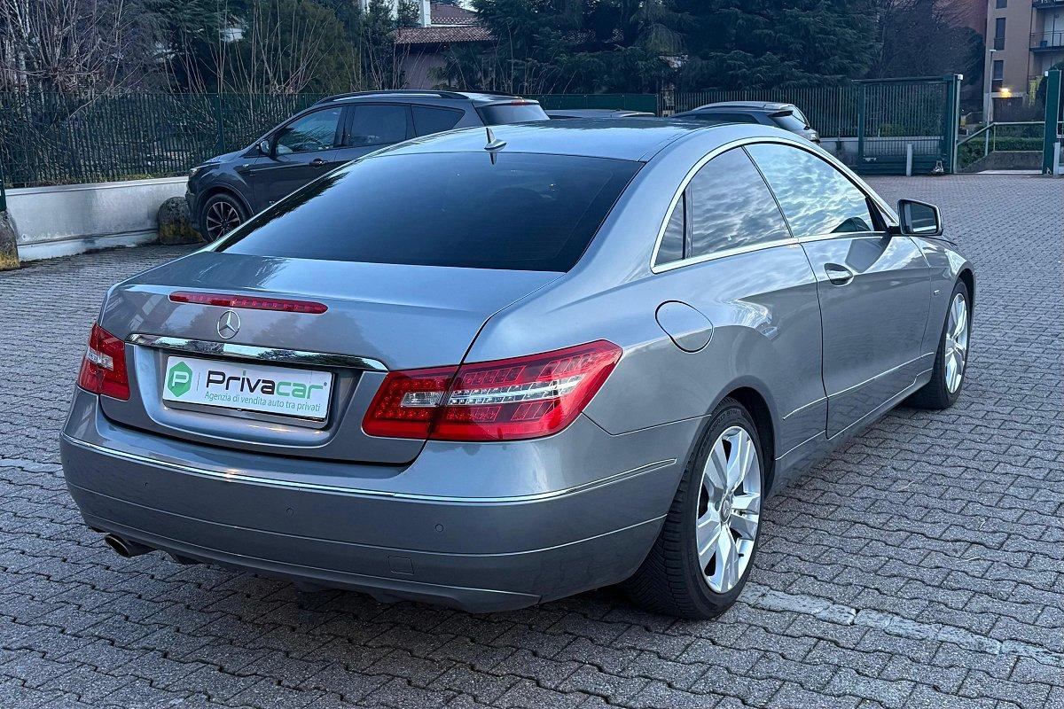MERCEDES E 220 CDI Coupé BlueEFFICIENCY Avantgarde