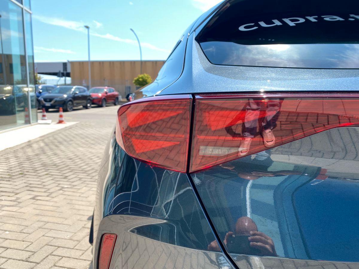 CUPRA Formentor 1.5 e-HYBRID150 kW (204 CV) pHEV DSG 6 marce2WD