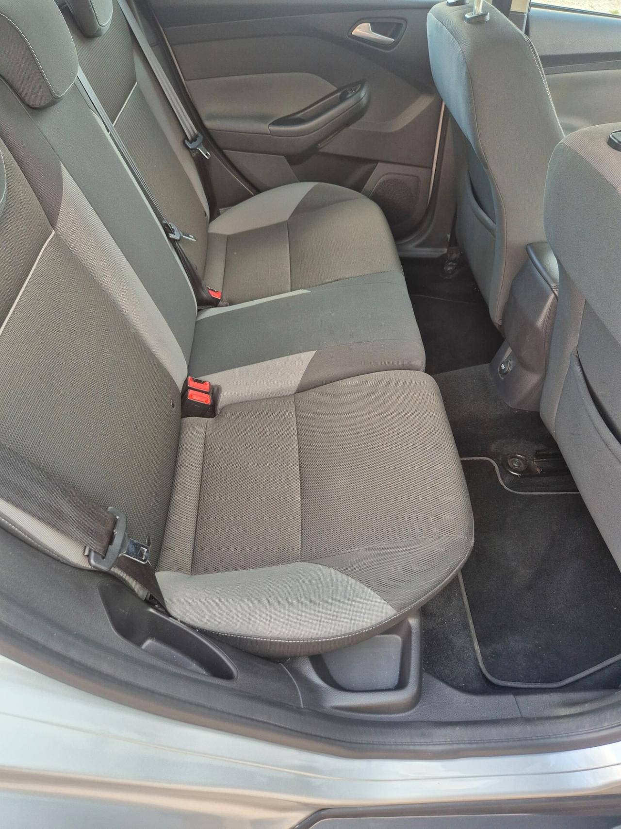 Ford Focus 1.6 TDCi 95 CV SW Titanium neopatentati