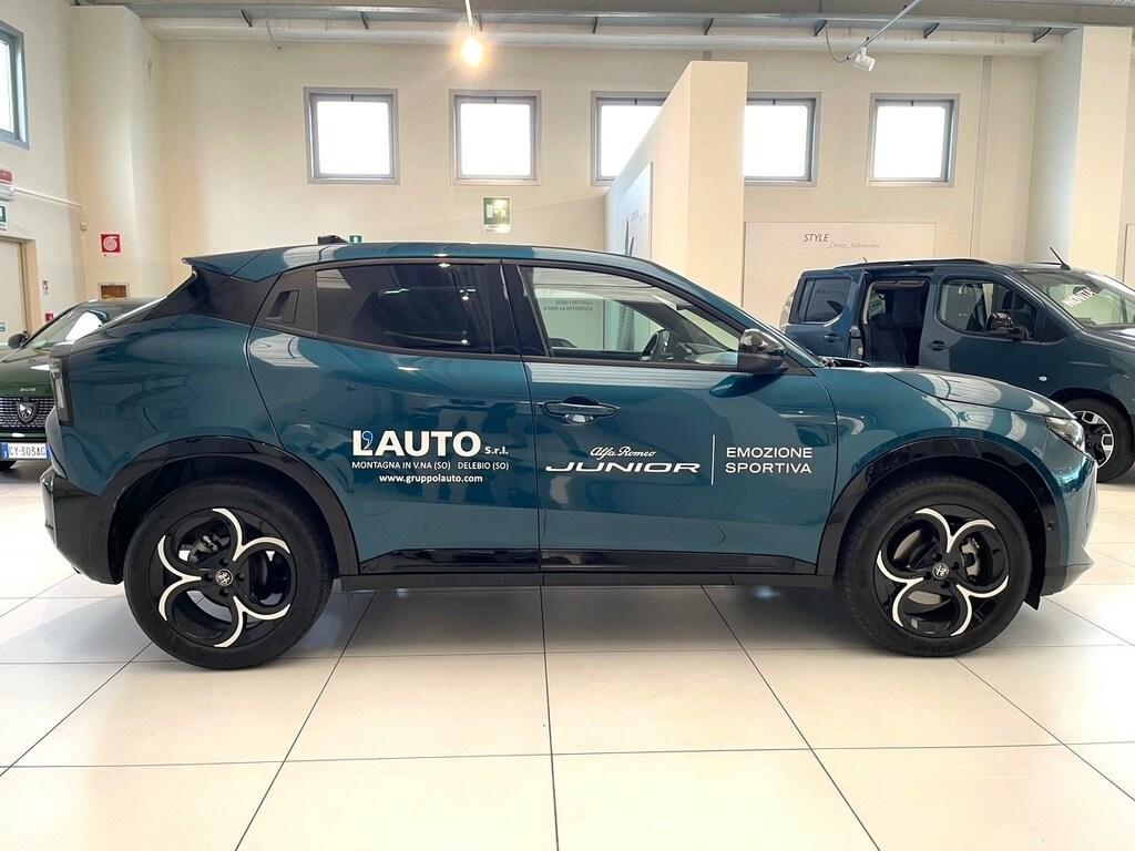 Alfa Romeo Junior 1.2 ibrida 136cv edct6