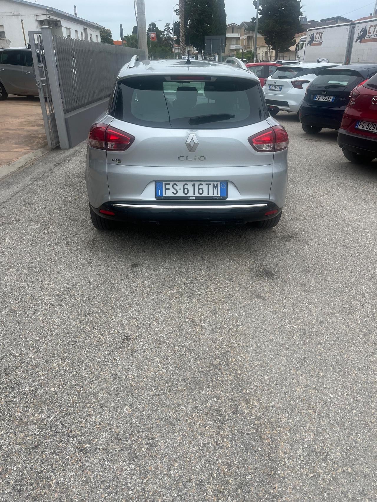 Renault Clio Sporter dCi 8V 90 CV EDC Duel
