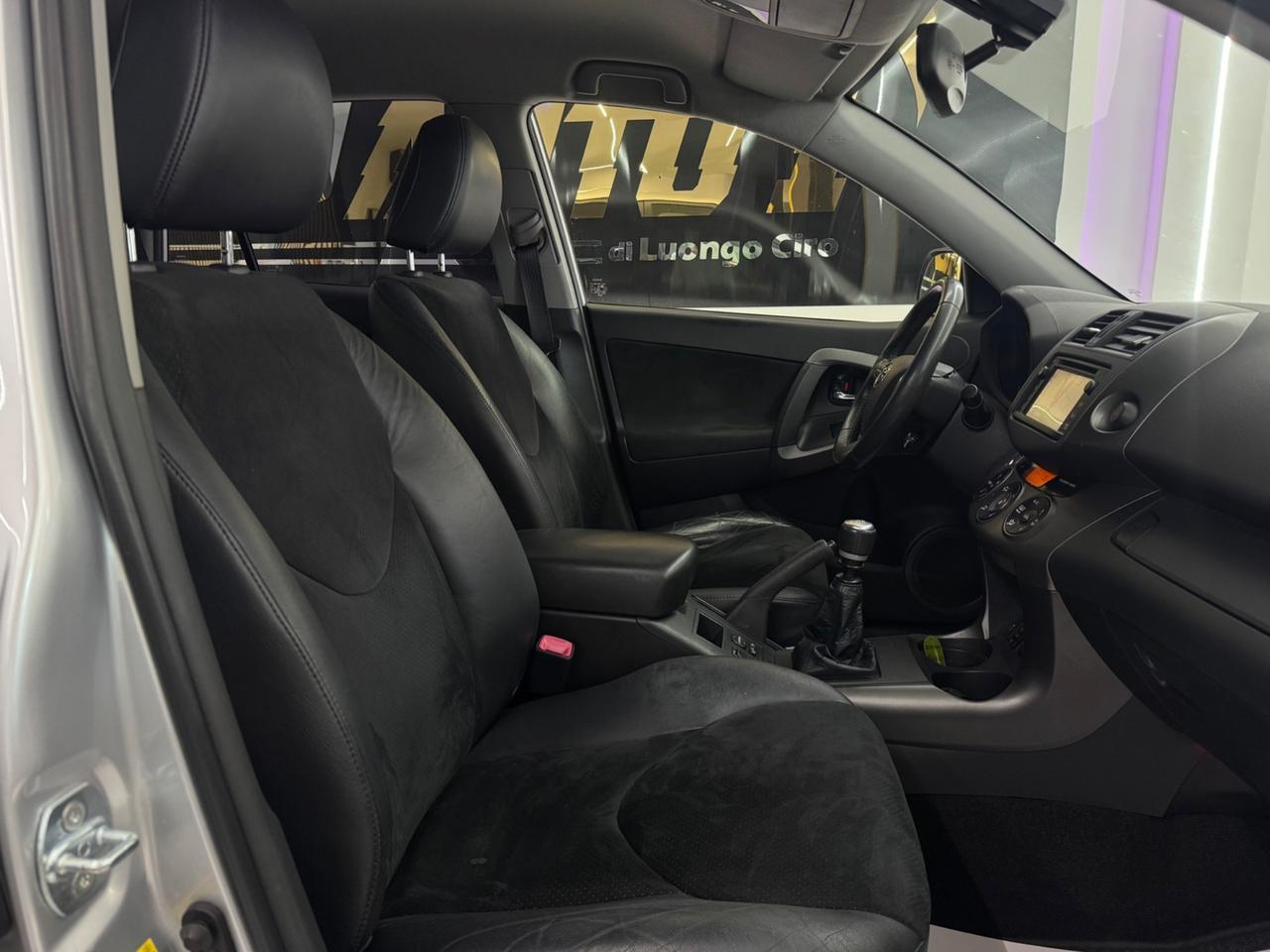 Toyota RAV4 2.2 D-4D 150CV Lounge Iper Full