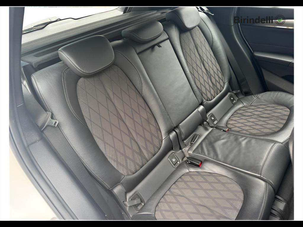 BMW X1 (F48) - X1 xDrive18d xLine