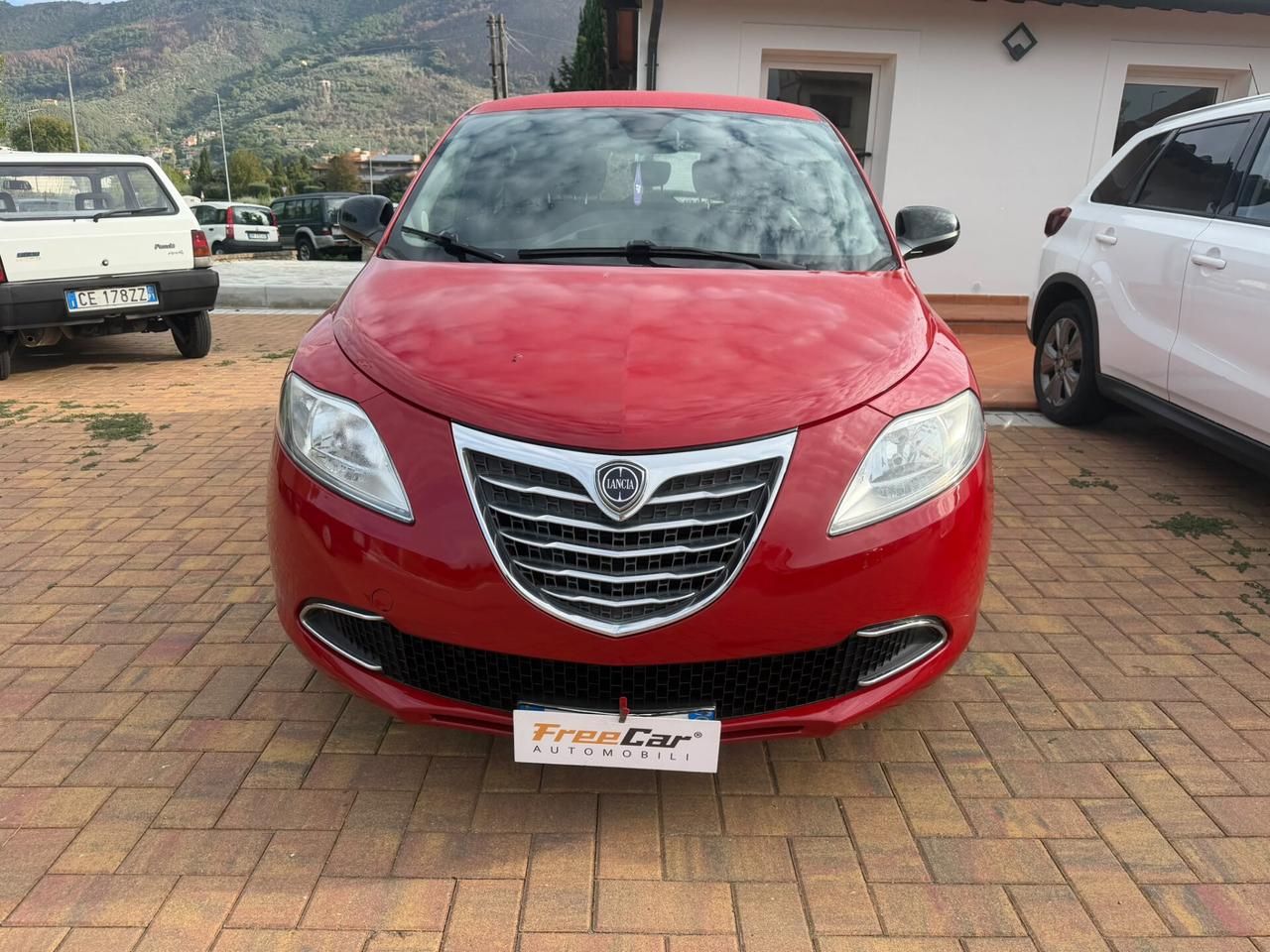Lancia Ypsilon 1.2 69 CV 5 porte GPL Ecochic Gold