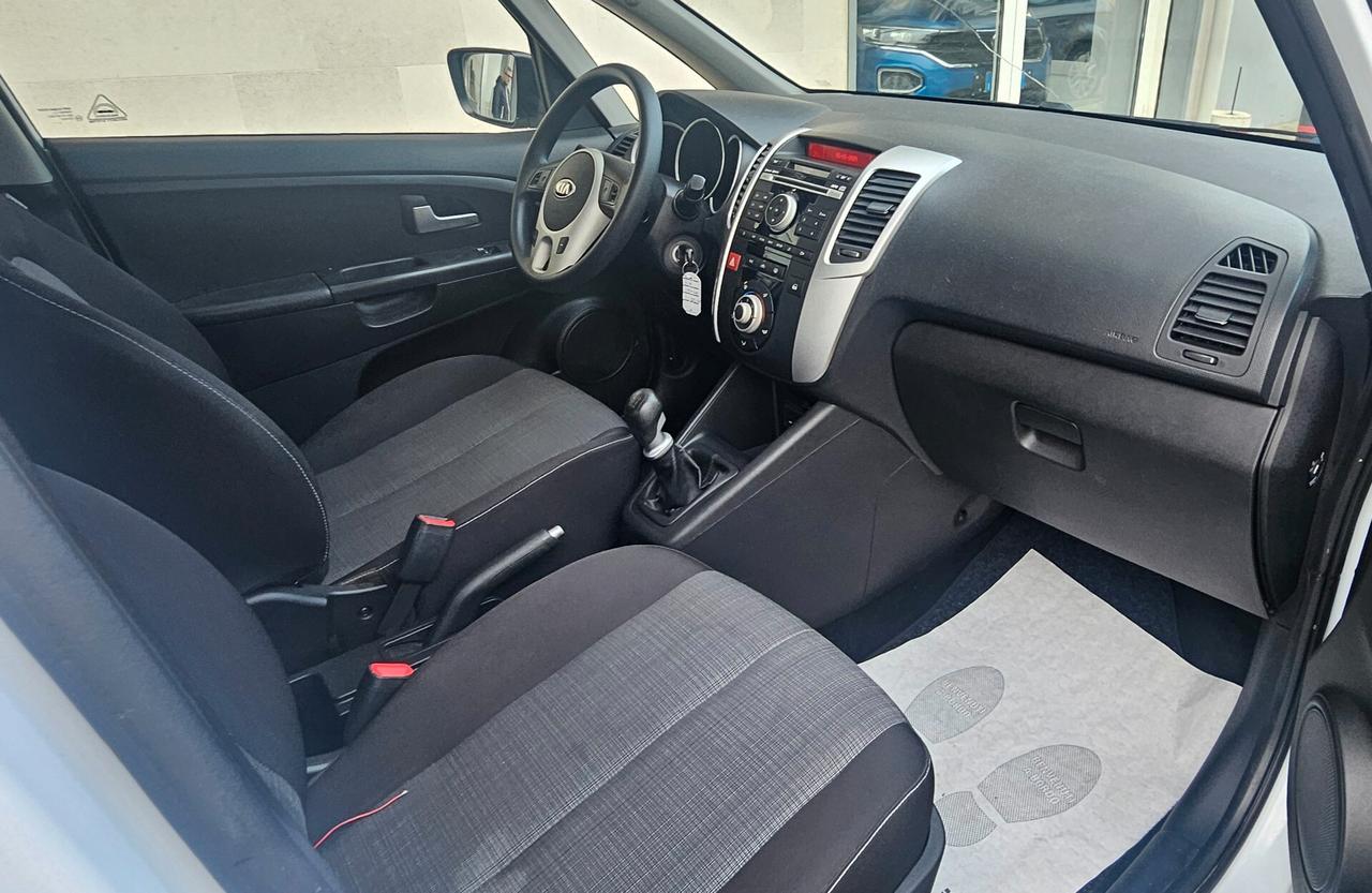 Kia Venga 1.4 CRDi 90CV Active AUTOCARRO 5 POSTI IVA