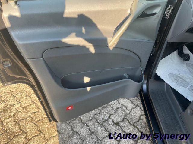 MERCEDES-BENZ Vito 2.2 111 CDI PC-SL Kombi Long AUTOCARRO 6 POSTI