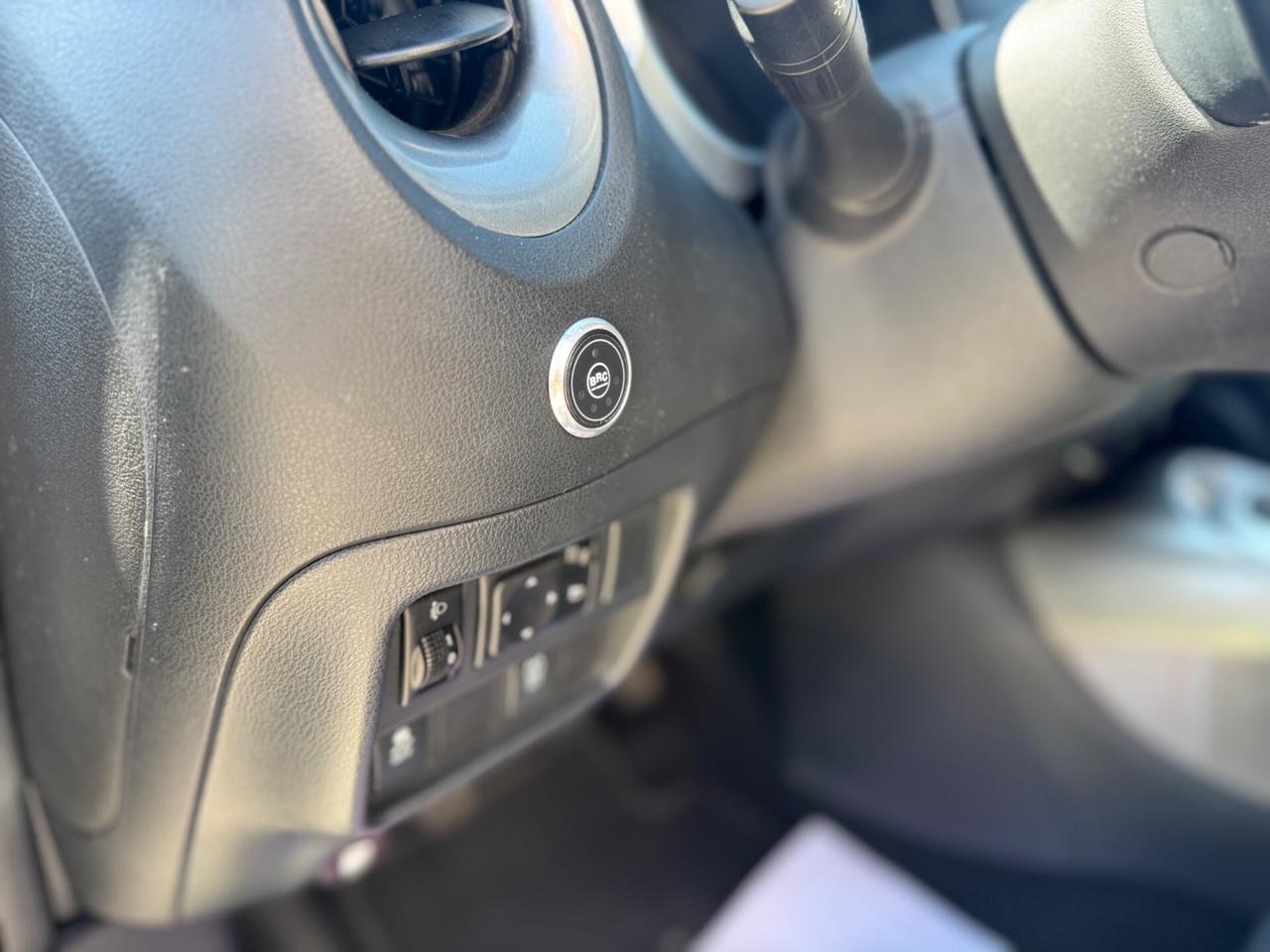 Nissan Juke 1.6 GPL Business