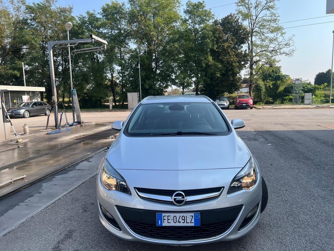 Opel Astra 1.4 Turbo 140CV GPL Tech Cosmo 131000km