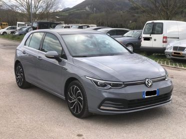 VOLKSWAGEN Golf 1.5 eTSI DSG Executive TETTO PANORAMICO VIRTUAL