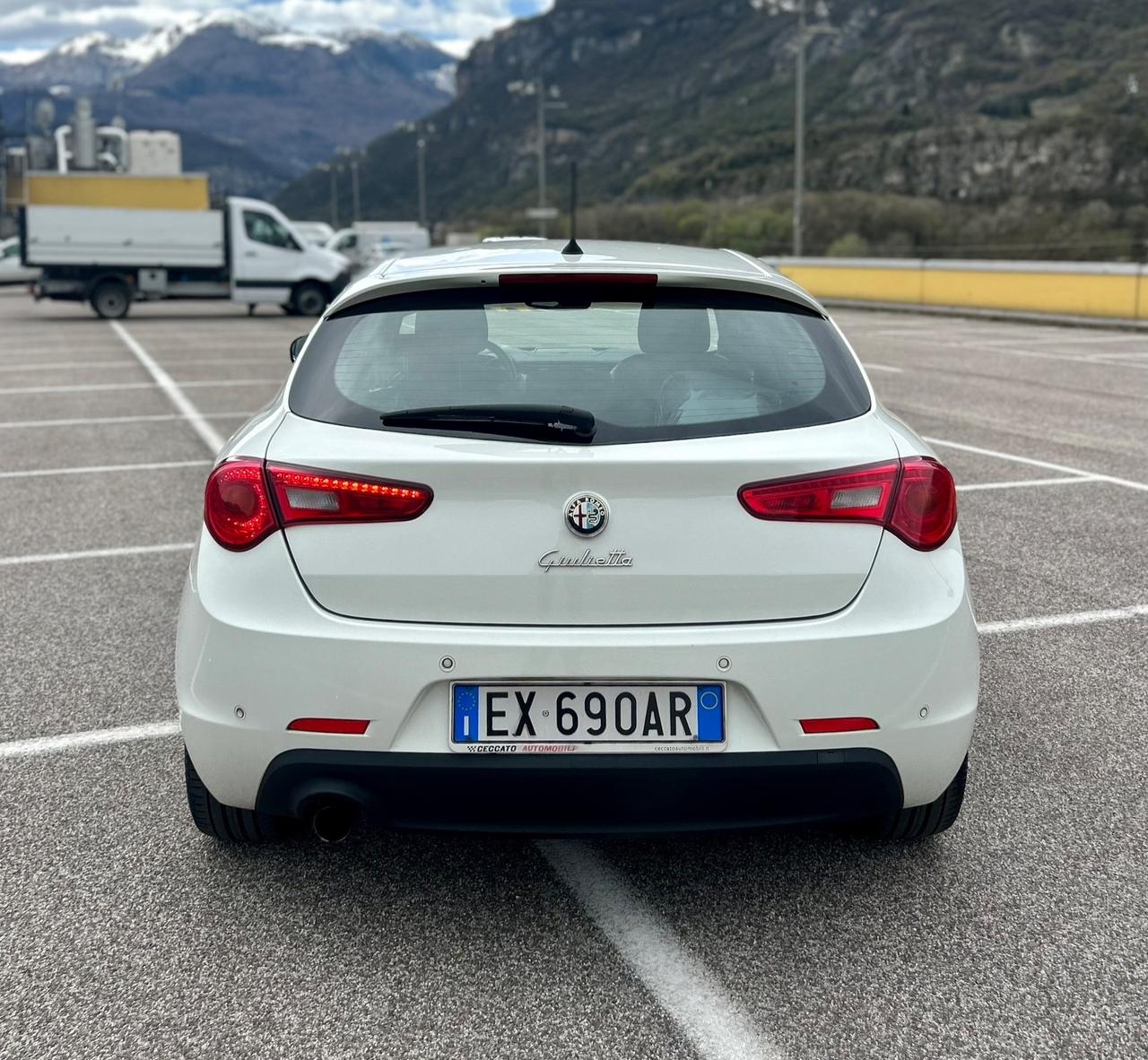Alfa Romeo Giulietta JTDm-2 Exclusive Sport Pack