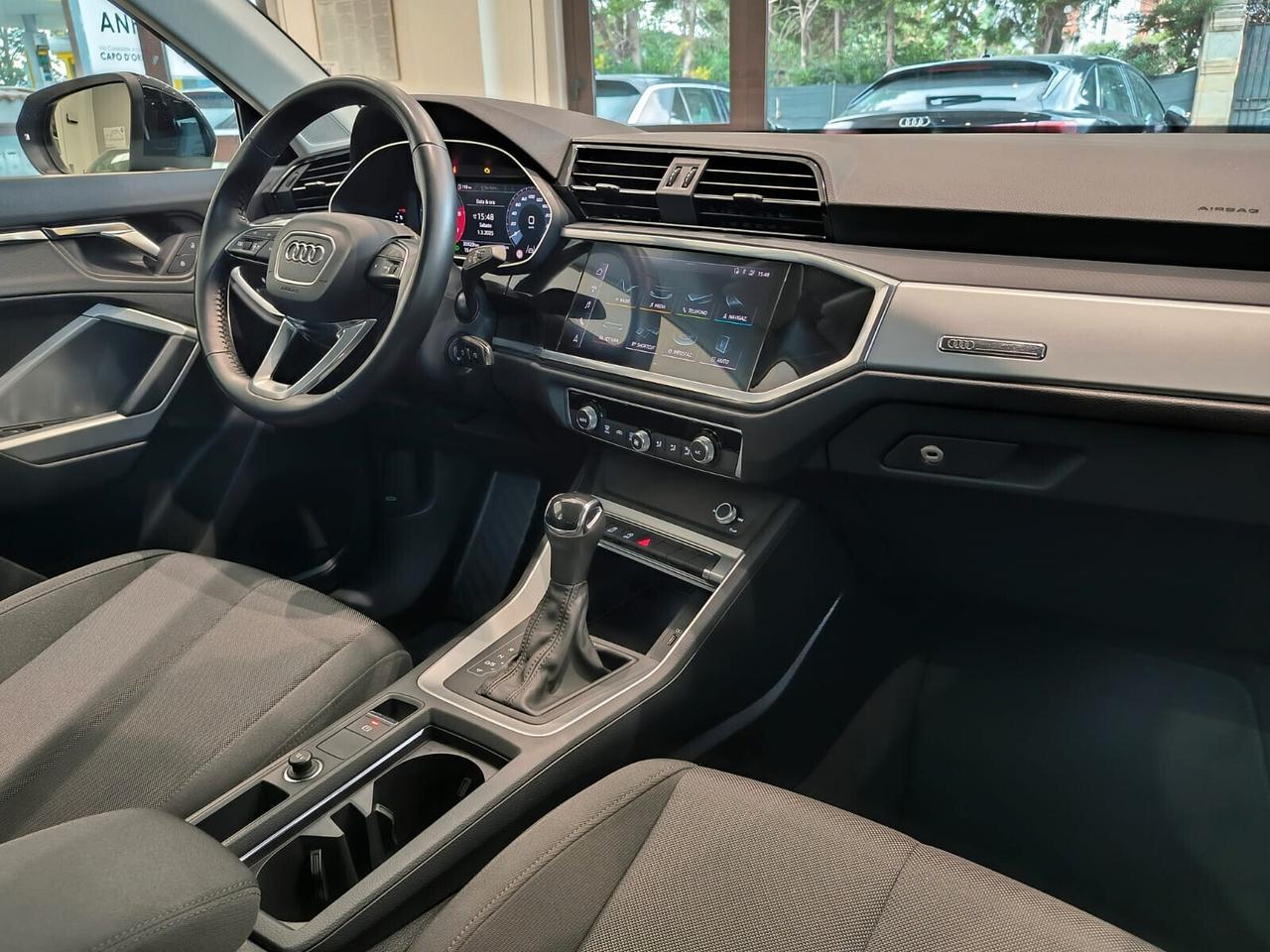 Audi Q3 35 TDI S tronic Business Advanced
