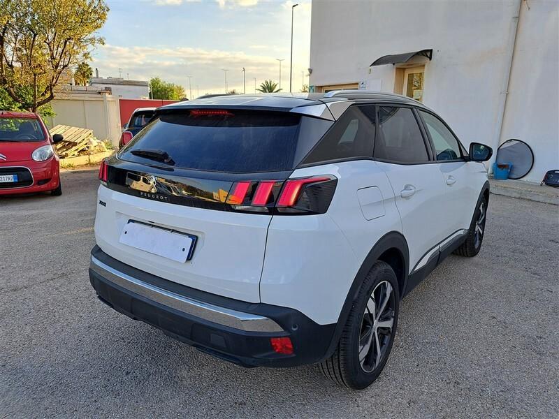 PEUGEOT 3008 BlueHDI 130 S/S Allure