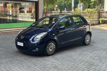 TOYOTA Yaris 1.4 D-4D DPF 5 porte Sol