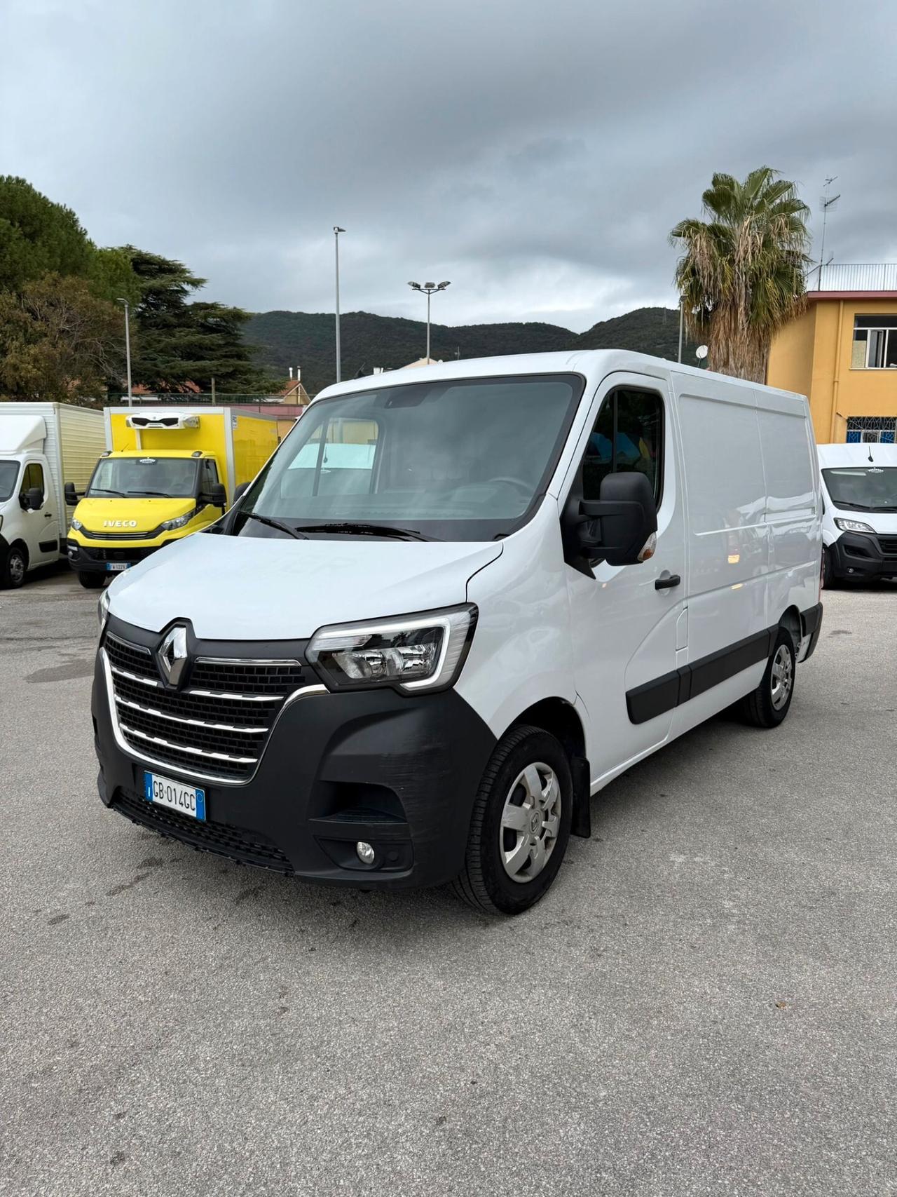 RENAULT MASTER 2.3dci 150cv L1H1 ATTREZZATO