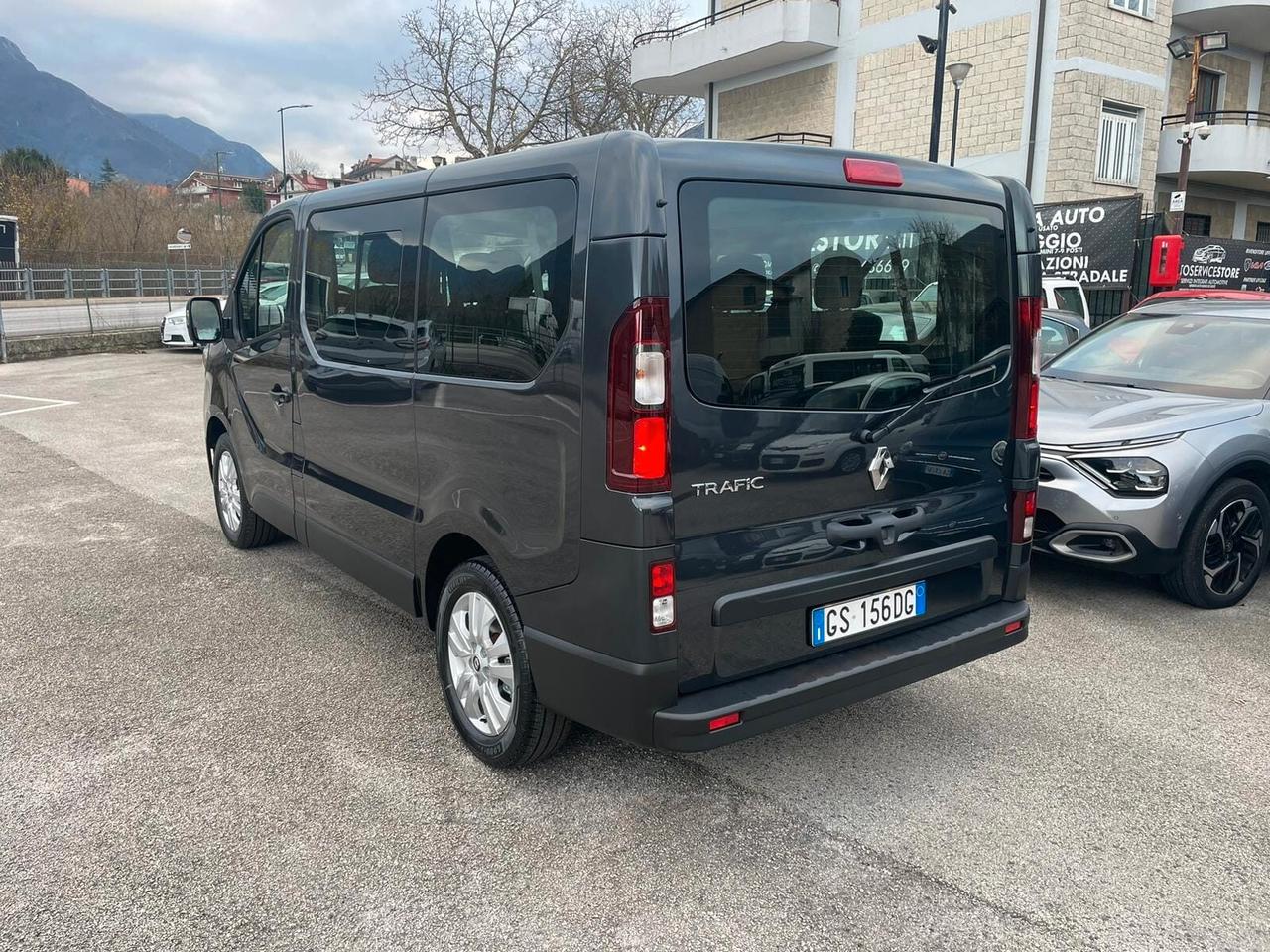 Renault Trafic PASSENGER 9 POSTI