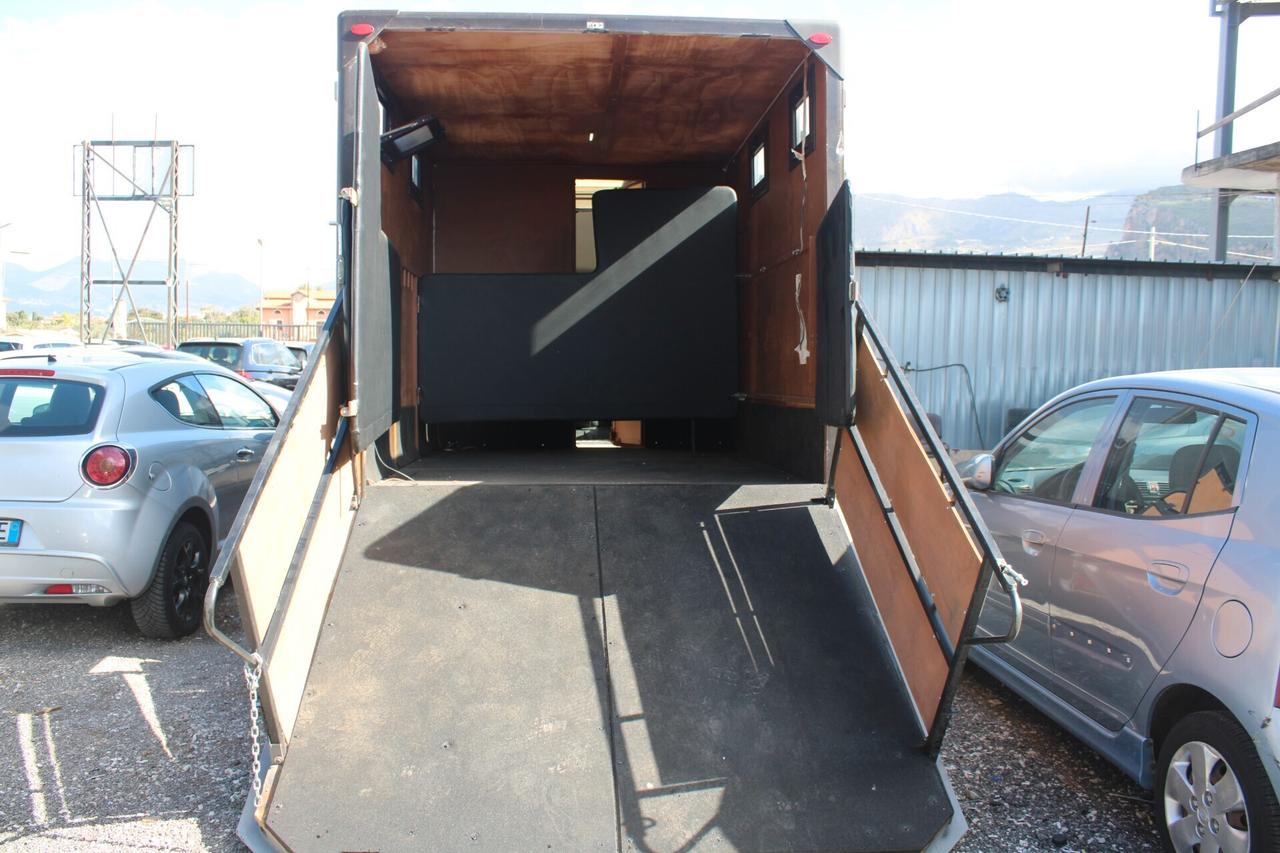 Iveco Daily 35C17LV BTor 3.0 HPT PL-TM-RG Furgone trasporto cavalli