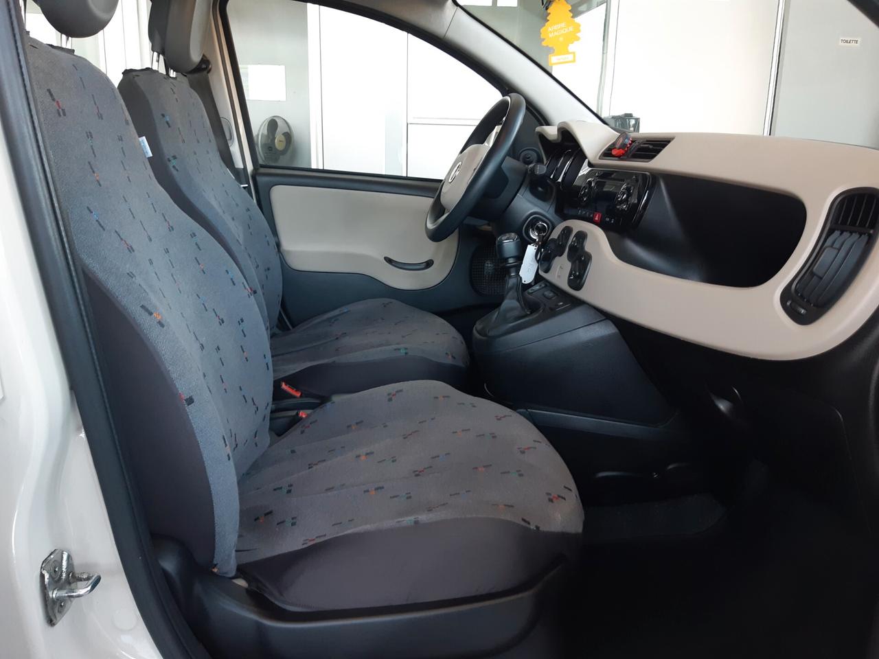 Fiat Panda 1.2 Lounge 5 POSTI